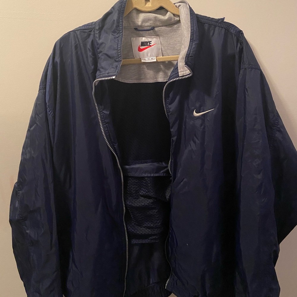 nike windbreaker